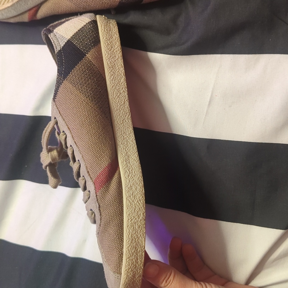 Burberry shoes - Picture 5 of 10